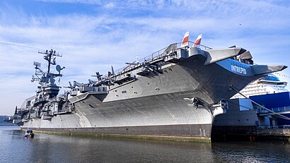 How to get to Intrepid Sea Air Space Museum with public transit - About the place