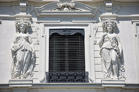 Cariatides, façade du 34, quai du Docteur-Gailleton à Lyon.