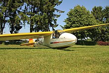 Schleicher K 8 B auf dem Flugplatz Meiersberg