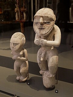 <span class="mw-page-title-main">Kulap</span> Traditional funerary sculptures of New Ireland