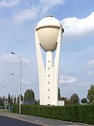 Château d'eau sculpture à La Verrière (Yvelines).