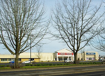 famous footwear lancaster mall