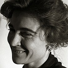 Lina Sastri (cropped).jpg