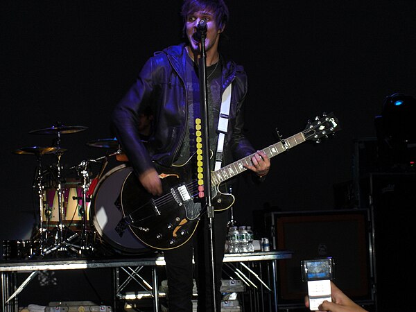 Johnson performing with Boys Like Girls