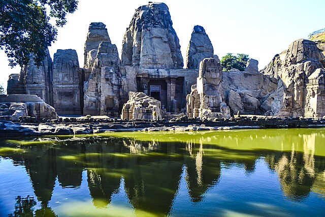 Image: Masrur rockcut temple