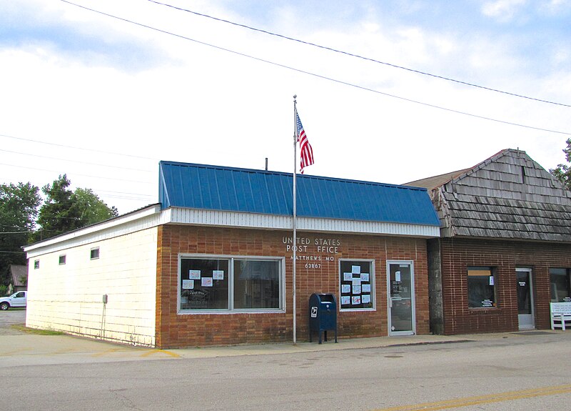 File:Matthews-post-office-mo.jpg