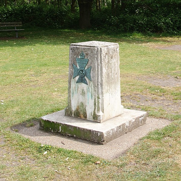 File:Memorial to the King's Royal Rifles (geograph 2408504 cropped).jpg