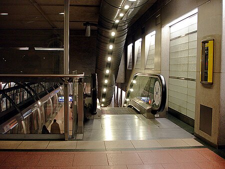 Metro de Paris - Ligne 14 - Bercy 02.jpg