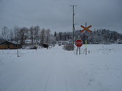 Seisakkeen paikka Piuhantieltä katsottuna vuonna 2010.