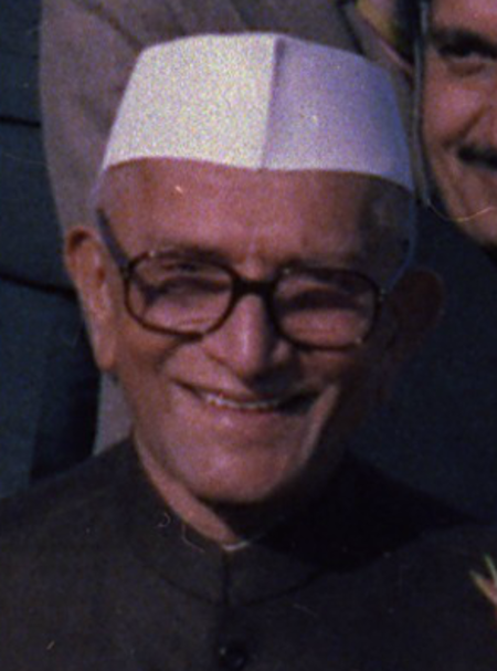 ไฟล์:Morarji Desai (portrait).png