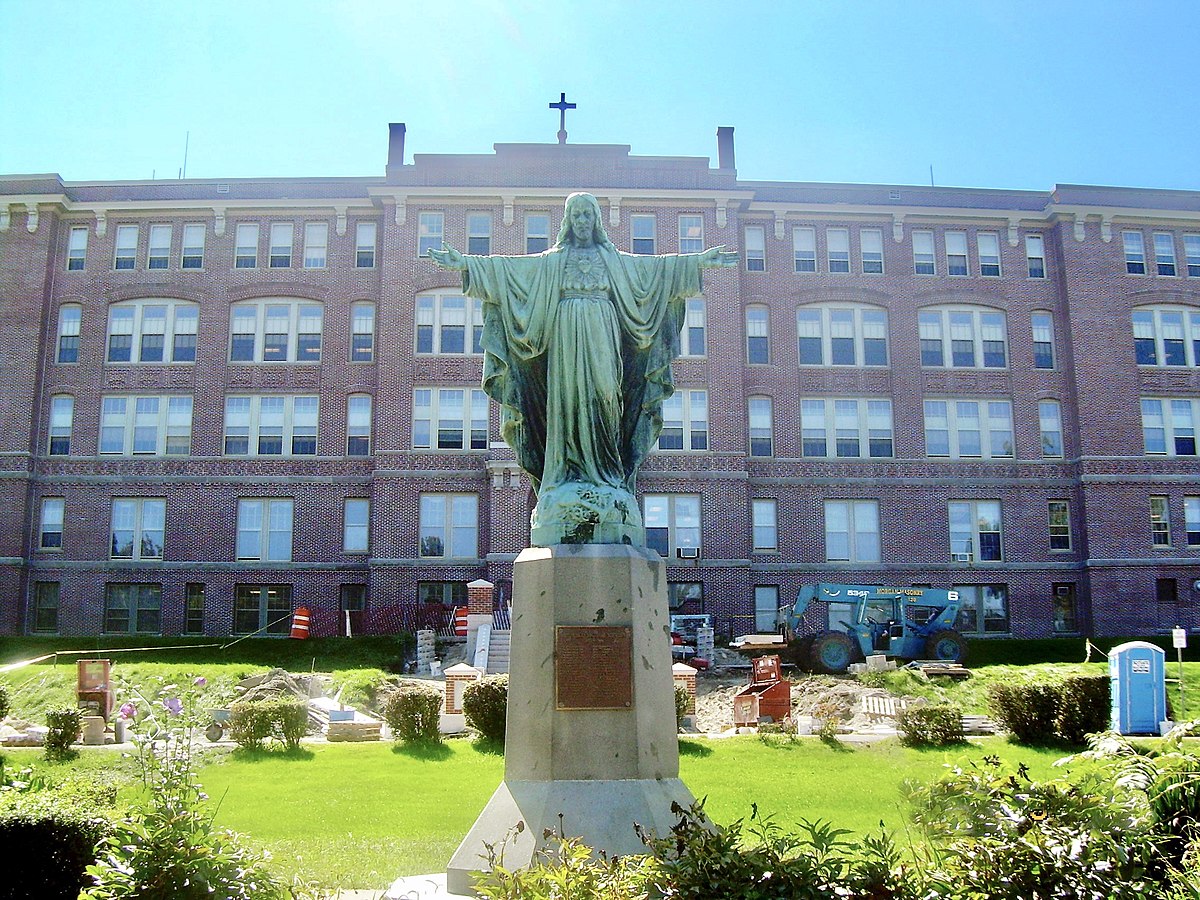 Mount Saint Charles Academy - Wikipedia