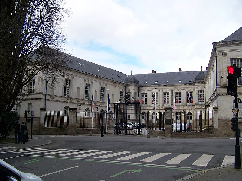 File:Nantes-mairie.JPG