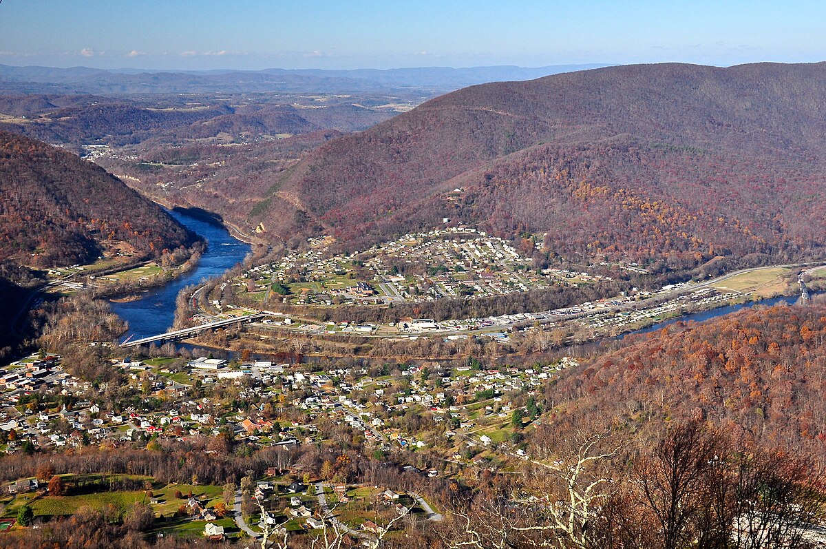 1200px Narrows_Virginia