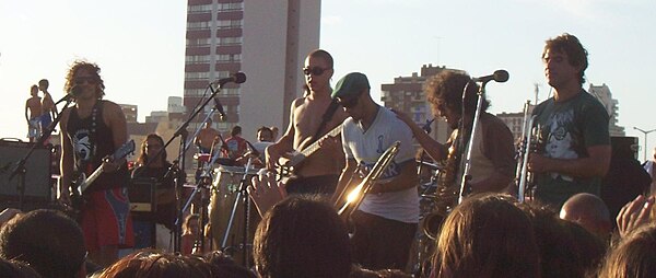 No Te Va Gustar in 2007 playing a concert in Necochea, Argentina.