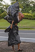 Nusa-Dua Bali Indonesië Plastic-collector-01.jpg