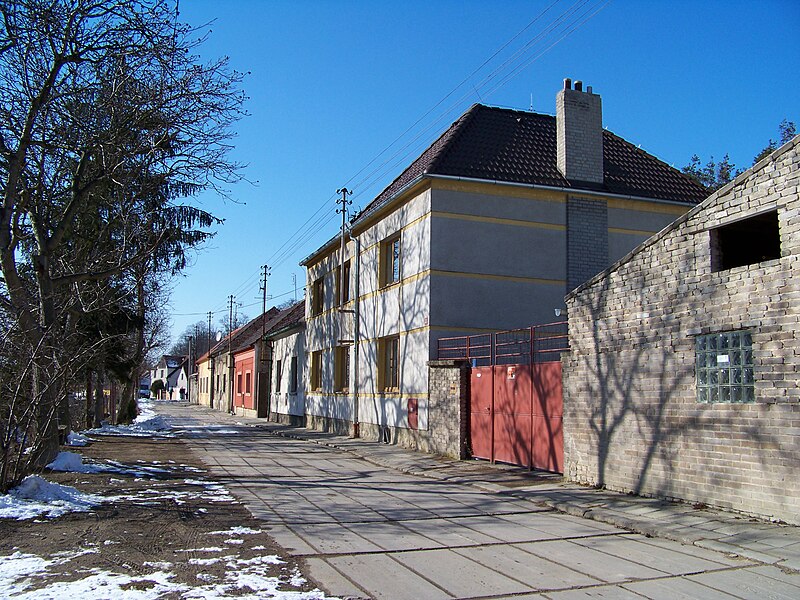 File:Olovnice, Brčkov (03), čp 129.jpg