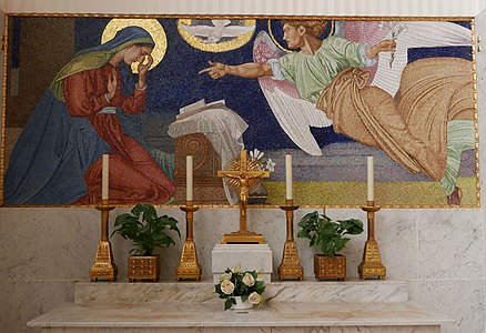 Mosaicos del altar de la Iglesia de San Leopoldo de Bruno Mayer (1903-1907)