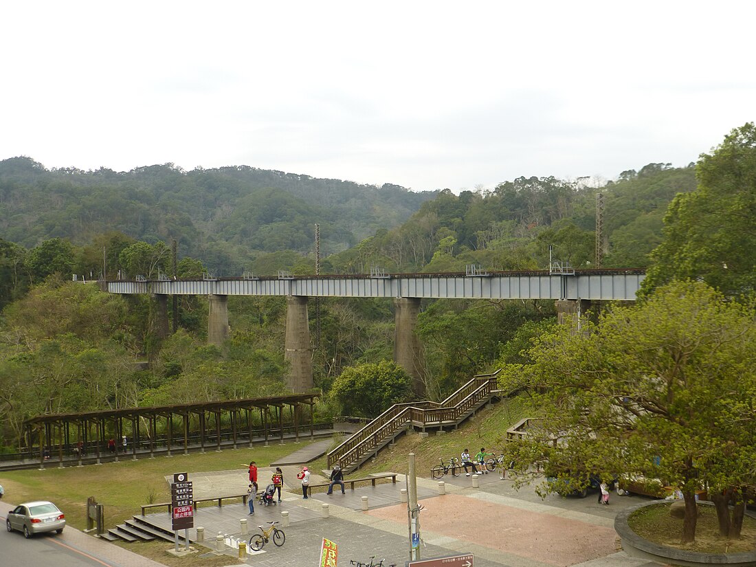 魚藤坪鐵橋