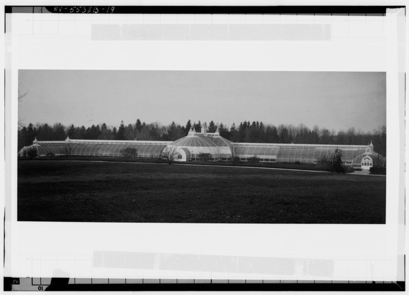 File:PHOTOCOPY OF OLD PHOTOGRAPH, GENERAL VIEW OF EXTERIOR, N.D. - Lyndhurst, Greenhouse, 635 South Broadway, Tarrytown, Westchester County, NY HABS NY,60-TARY,1B-19.tif