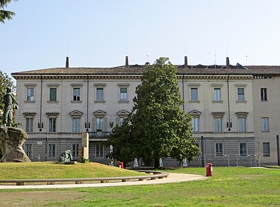 Façade.