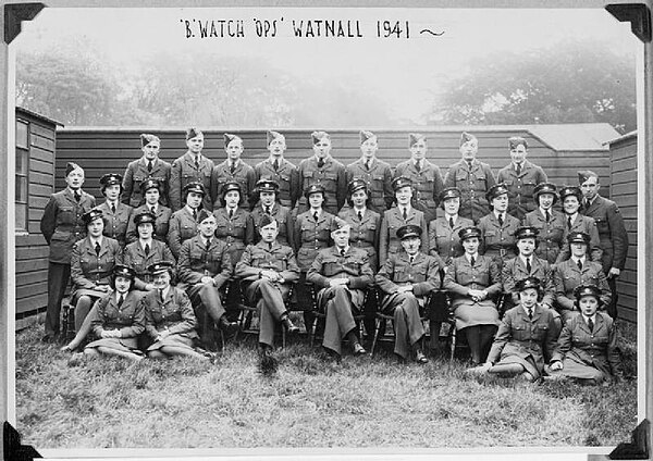 RAF and WAAF servicemen and women of B Watch (Operations) at RAF Watnall