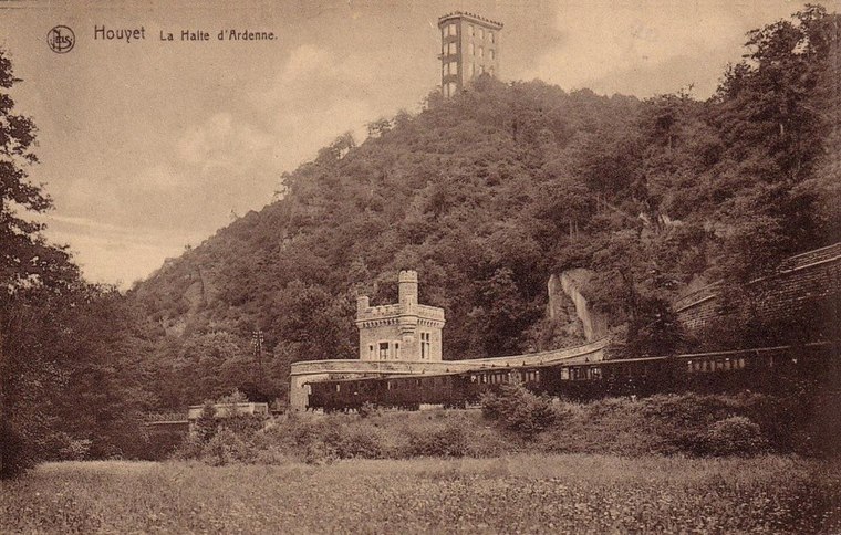 Château d'Ardenne railway station