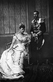 George and Mary on their wedding day Princess Mary of Teck wedding dress 1893 no2.jpg
