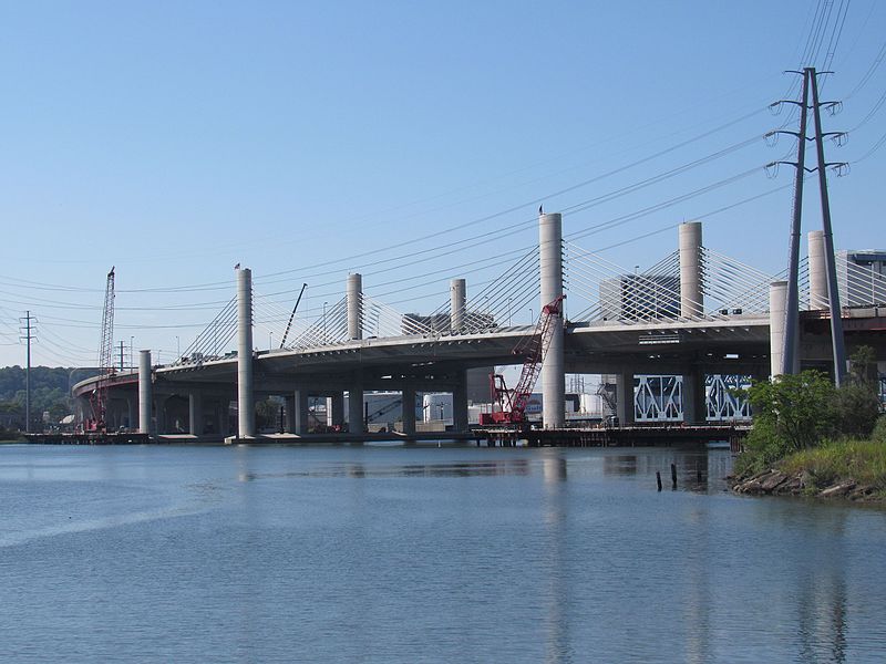 File:Q Bridge, August 2015.jpg