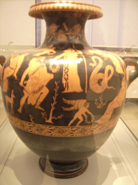 File:Red-figure Hydria by the Kadmos Painter Antikensammlung Berlin 06.jpg