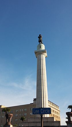 Robert E Lee Monument at Lee Circle. New Orleans Louisiana.jpg