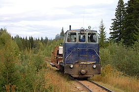 Diesellok der SŽD-Baureihe ТУ7 - № 1437 (ТУ6А - № 3081)