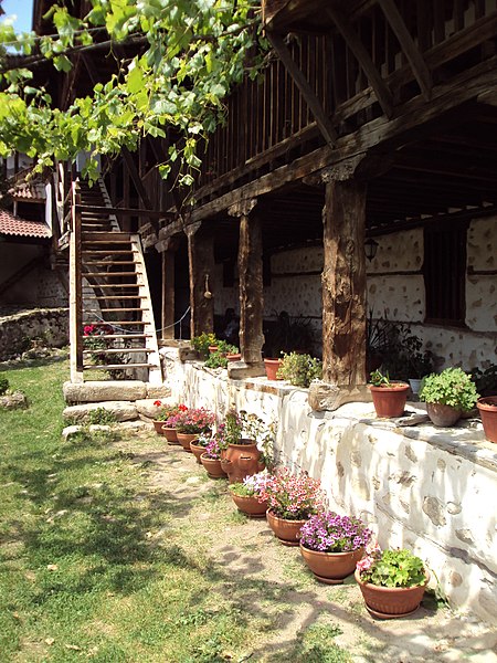 File:Rozhen Monastery 005.jpg