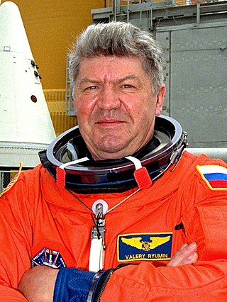 <span class="mw-page-title-main">Valery Ryumin</span> Soviet and Russian cosmonaut (1939–2022)