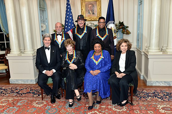 U.S. Secretary of State John Kerry and Mrs. Teresa Heinz Kerry pose for a photo with the 2013 Kennedy Center honorees -- Shirley MacLaine, Martina Arr