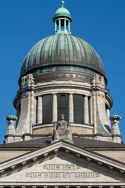 File:Sievekingplatz 2 (Hamburg-Neustadt).Hanseatisches Oberlandesgericht.Justitia.1.12621.ajb.jpg