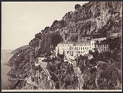 Sommer, Giorgio (1834-1914) - n. 1192 - Amalfi - Convento dei cappuccini (bis).jpg