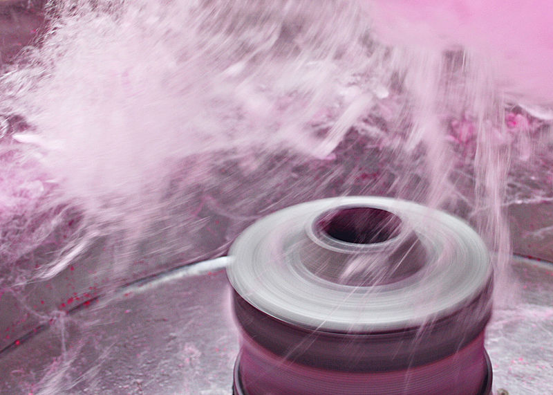 File:Spinning head of the cotton candy maker.jpg