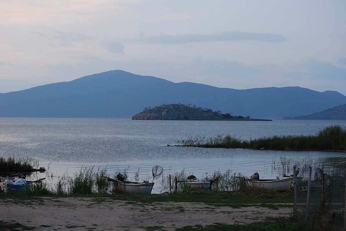 Mikri-Prespa gölü