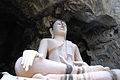 Buddhafigur am Eingang der Erawan-Höhle in Nong Bua Lam Phu