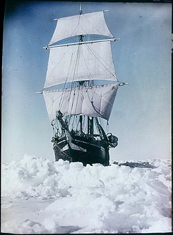 The 'Endurance' under full sail, held up in the Weddell Sea, 1915 - by Frank Hurley (3534619009).jpg