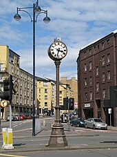 The Queen Victoria Jubilee Clock at the foot of Lauriston Place Tollcross Edinburgh.jpg