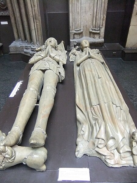 File:Tomb effigies, Victoria & Albert Museum, London - DSCF0349.JPG