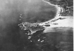 Tyre view from an airplane, 1934 Tyre-aerial-photo-by-France-Military-1934.jpg