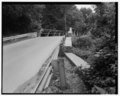 VIEW EAST, APPROACH ABUTMENT WALL DETAIL - Thompson's Station Bridge, Spanning White Clay Creek on Chambers Rock Road (N329), Newark, New Castle County, DE HAER DEL,2-NEWCA,47-5.tif