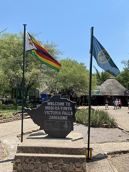 File:Victoria Falls sign 002.jpeg