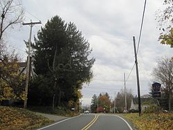 Гледайки на юг към Old York Road (CR 613) и Voorhees Corner Road (CR 650)