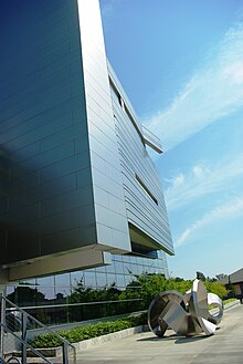 Exterior sculpture at the courthouse Wayne L. Morse United States Courthouse side.JPG