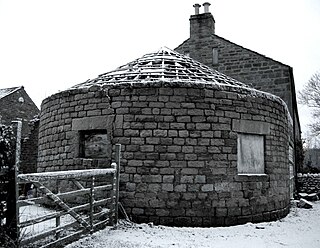 Gin gang structure built to enclose a horse mill