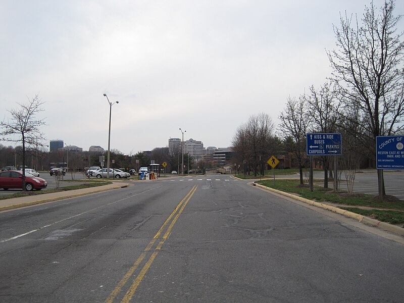 File:Wiehle Ave. at the Reston East Park and Ride. Future home of the Wiehle Ave. Metro Station (WMATA). - panoramio - jpcrow98 (7).jpg