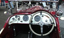 Die Wolseley Motor Company 220px-Wolseley_Hornet-Saloon_1932_6Zyl_55PS_4